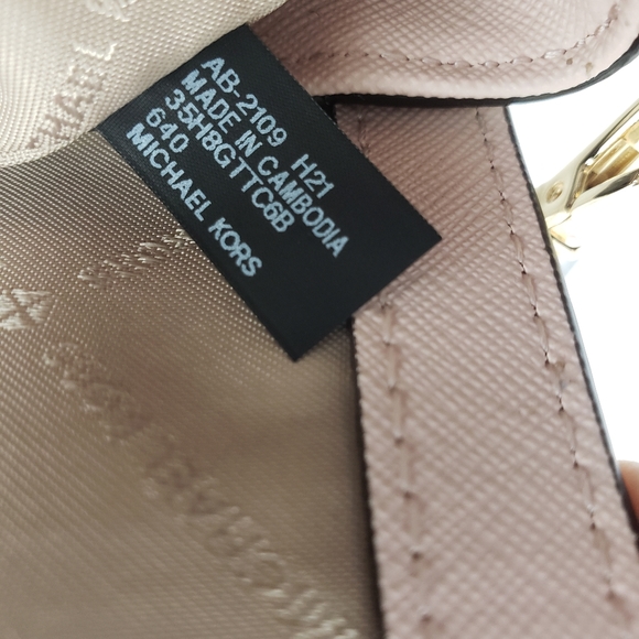 Michael Kors Logo Convertible Crossbody Jet Set Medium cute Pink stylish - Picture 13 of 16